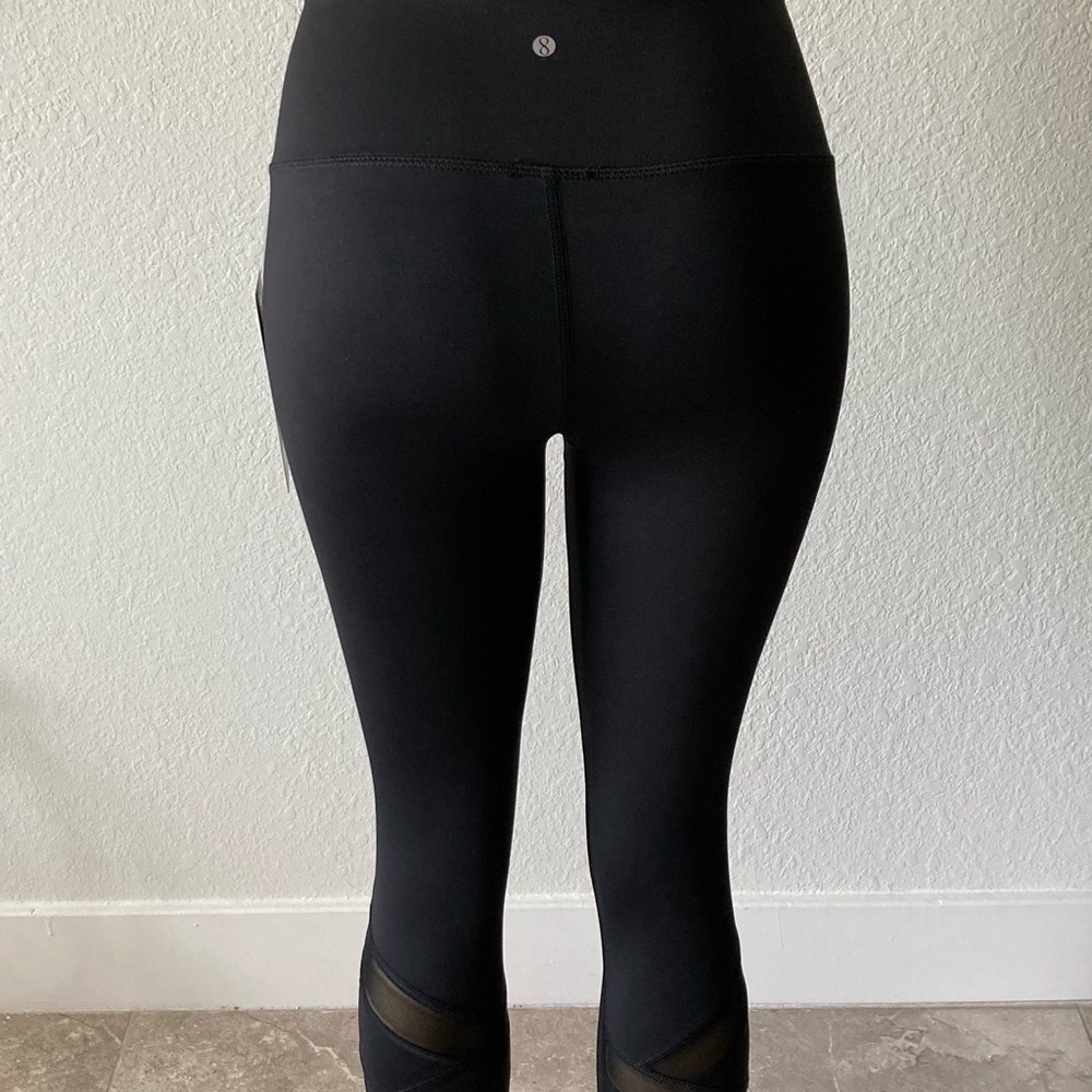 Black Layer 8 Yoga Capri Legging (Brand New w/Tags
